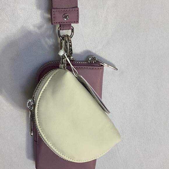 Lululemon Dual Pouch Wristlet - Picture 6 of 11